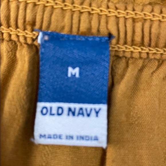 Old Navy bohemian Swiss dot tiered maxi dress in a miners gold - Picture 5 of 7